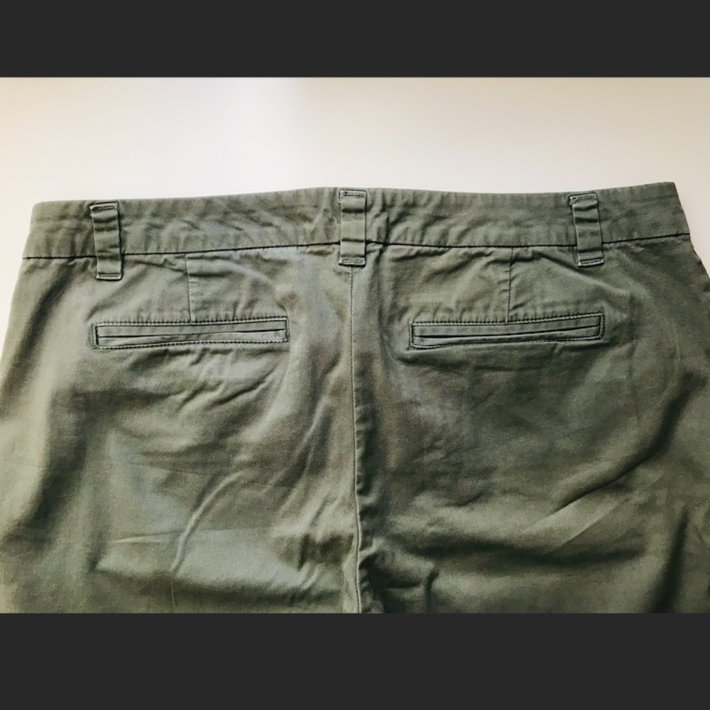 GAP Broken-In Khakis Army Green Straight Leg Chino Pants Size 10 - Picture 5 of 5